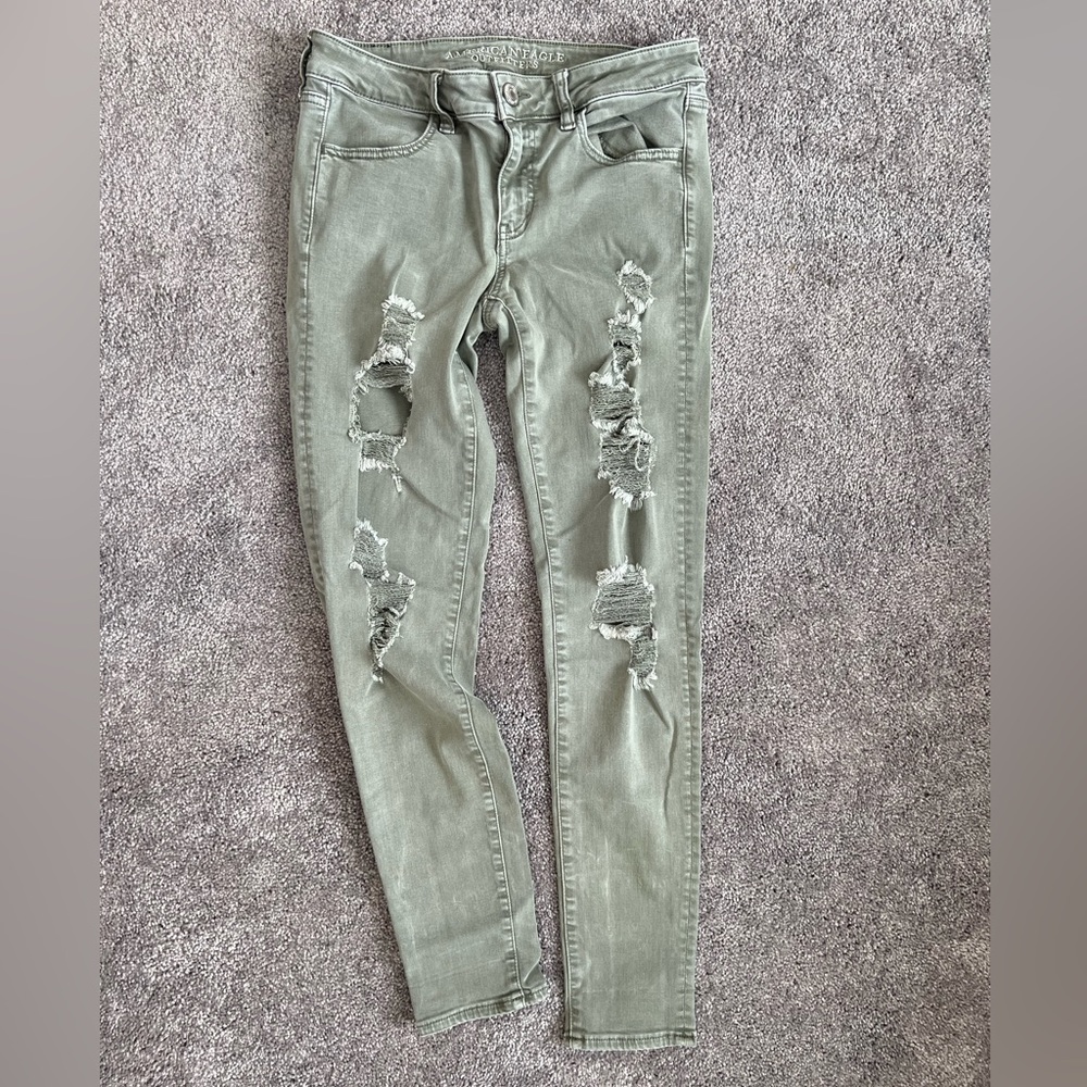 American Eagle Distressed Skinny Jeans